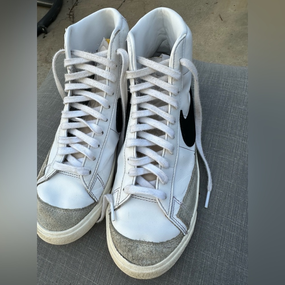 Nike Blazer Mid ‘77